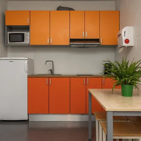 アカデミック * タリン