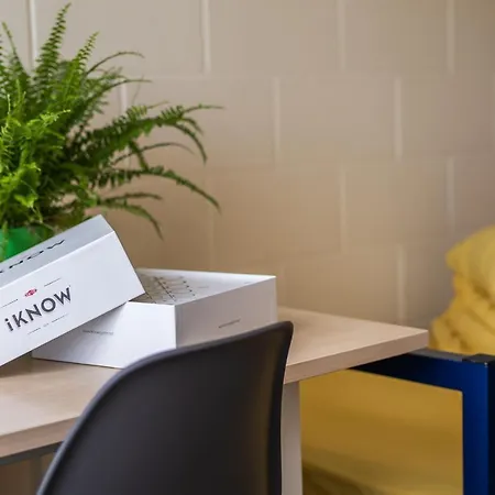 アカデミック ホステル *