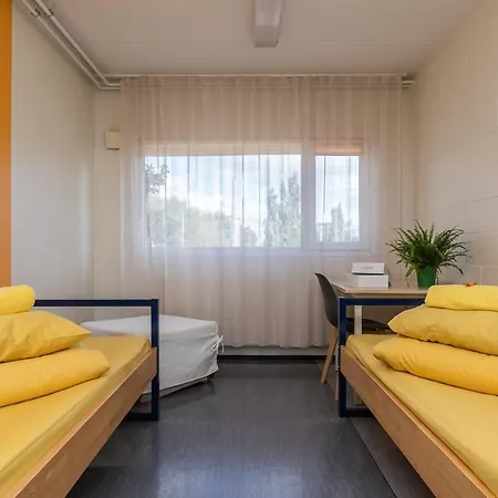 アカデミック * タリン